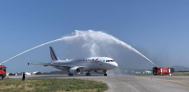 Air France Tunis Paris Orly Water Salute