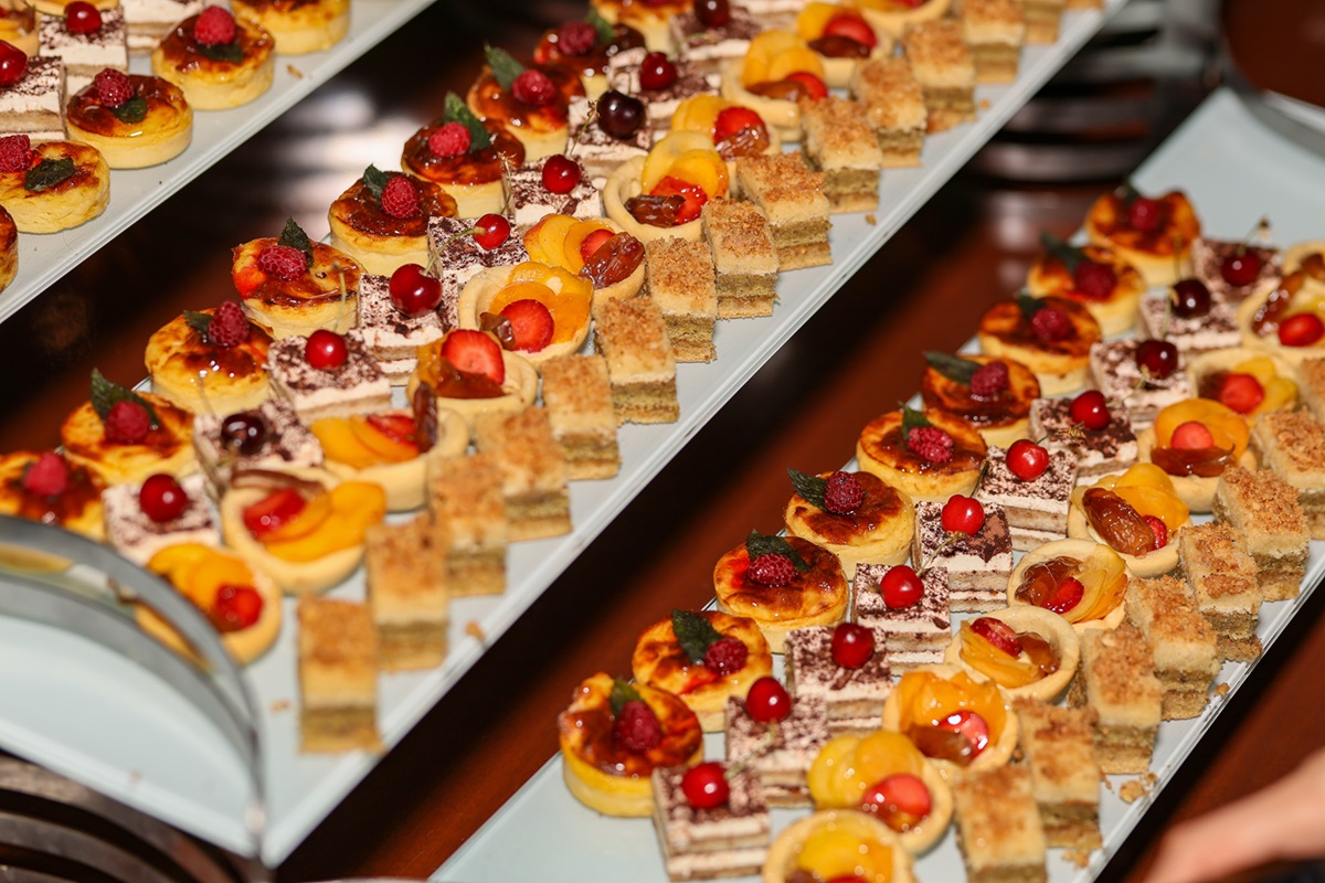 MOOJ et Mövenpick Hôtel du Lac Tunis