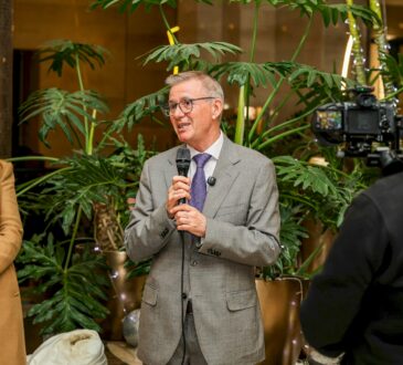 Mövenpick Hotel du Lac & Étoile Filante