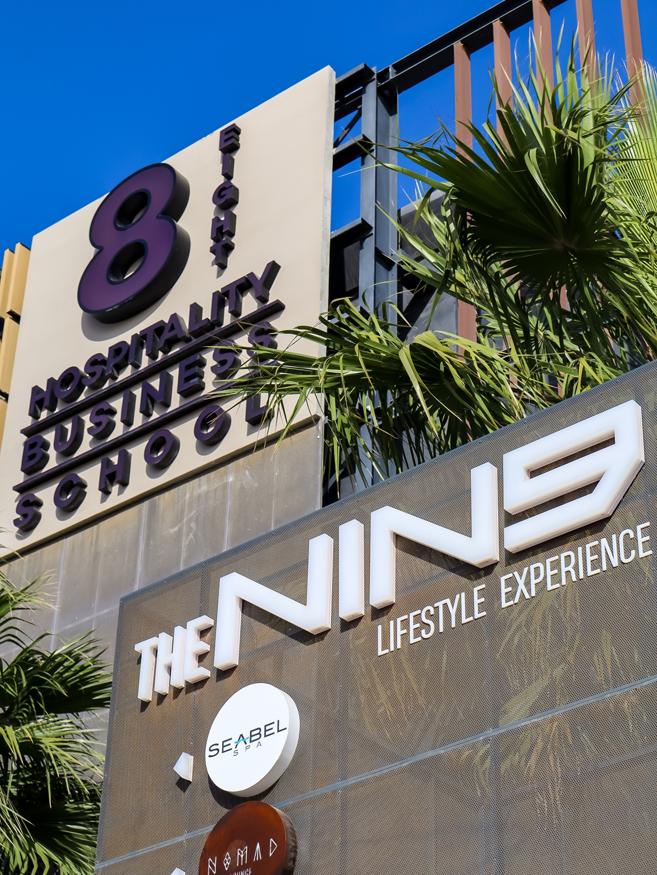 EIGHT Hospitality Business School
